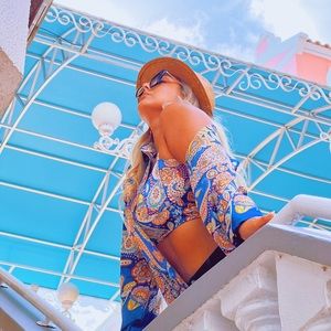 Meet your Posher, Ashley